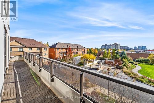 308 - 18 Harding Boulevard, Richmond Hill, ON - Outdoor With View