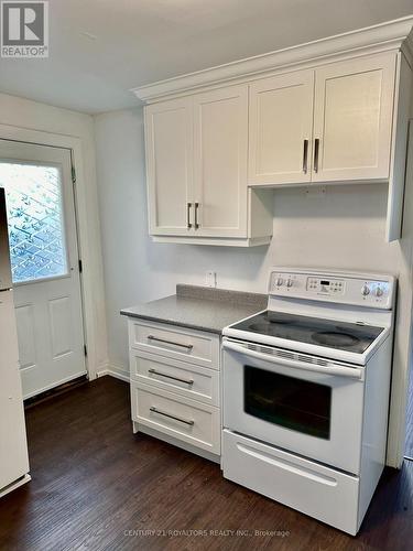 32 South Street, Orillia, ON - Indoor Photo Showing Kitchen