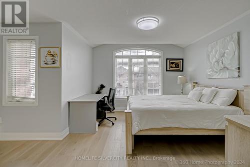 22 Dolly Varden Drive, Brampton, ON - Indoor Photo Showing Bedroom