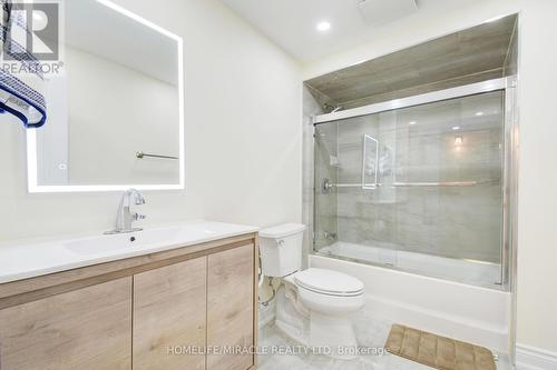 55 Lyndbrook Crescent, Brampton, ON - Indoor Photo Showing Bathroom