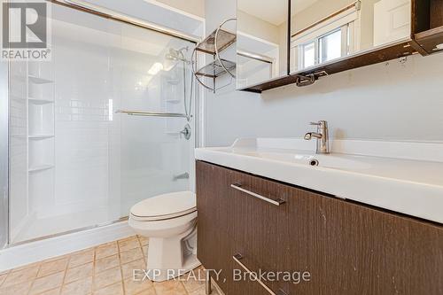 5 Doepath Way, Caledon, ON - Indoor Photo Showing Bathroom