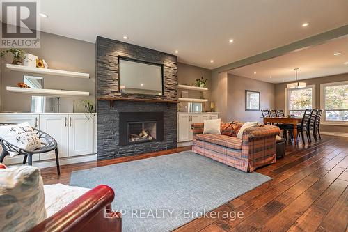 5 Doepath Way, Caledon, ON - Indoor Photo Showing Living Room With Fireplace