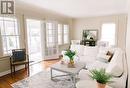 95 Main Street West, Kingsville, ON  - Indoor Photo Showing Living Room 