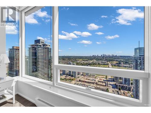 5507 4510 Halifax Way, Burnaby, BC -  With Balcony With View