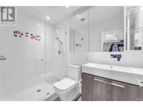 5507 4510 Halifax Way, Burnaby, BC - Indoor Photo Showing Bathroom