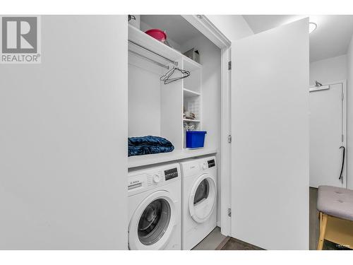 5507 4510 Halifax Way, Burnaby, BC - Indoor Photo Showing Laundry Room