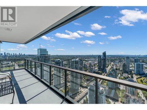 5507 4510 Halifax Way, Burnaby, BC - Outdoor With Balcony With View With Exterior