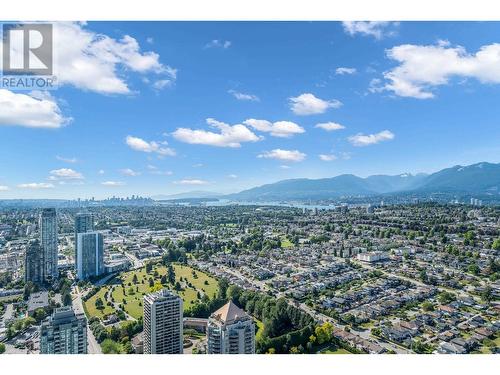 5507 4510 Halifax Way, Burnaby, BC - Outdoor With View