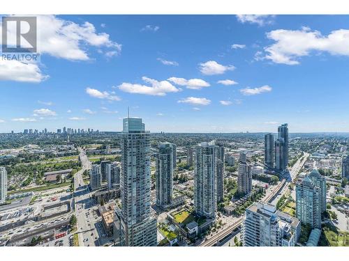 5507 4510 Halifax Way, Burnaby, BC - Outdoor With View