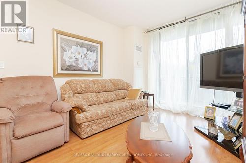 815 - 28 William Carson Crescent, Toronto, ON - Indoor Photo Showing Living Room