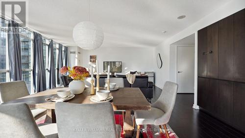 612 - 10 Capreol Court, Toronto, ON - Indoor Photo Showing Dining Room