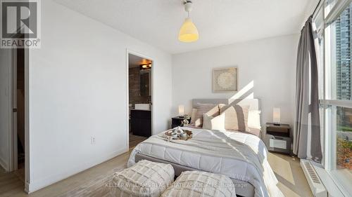 612 - 10 Capreol Court, Toronto, ON - Indoor Photo Showing Bedroom