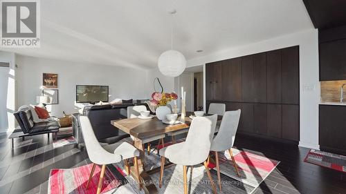 612 - 10 Capreol Court, Toronto, ON - Indoor Photo Showing Dining Room