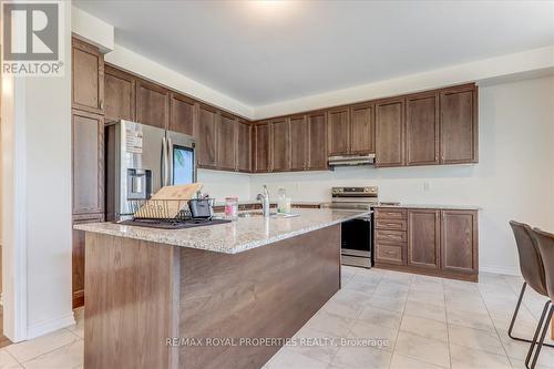 3038 Hollyberry Trail, Pickering, ON - Indoor Photo Showing Kitchen