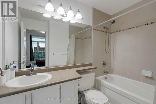 1106 - 3515 Kariya Drive, Mississauga, ON - Indoor Photo Showing Bathroom