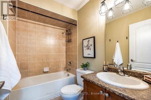 71 James Govan Drive, Whitby, ON - Indoor Photo Showing Bathroom