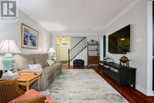 61 Heaslip Terrace, Toronto, ON - Indoor Photo Showing Living Room