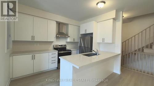 7 Chiffon Street, Vaughan, ON - Indoor Photo Showing Kitchen With Stainless Steel Kitchen