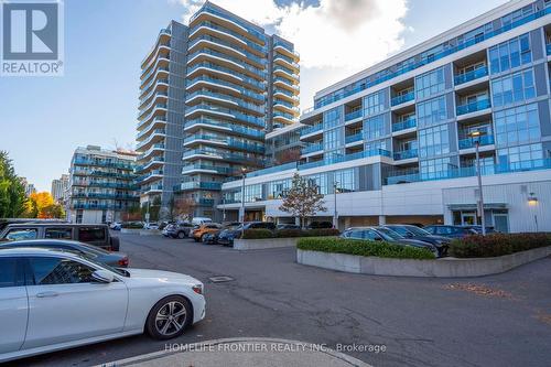 741 - 9471 Yonge Street, Richmond Hill, ON - Outdoor With Facade