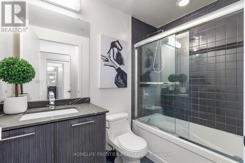 741 - 9471 Yonge Street, Richmond Hill, ON - Indoor Photo Showing Bathroom