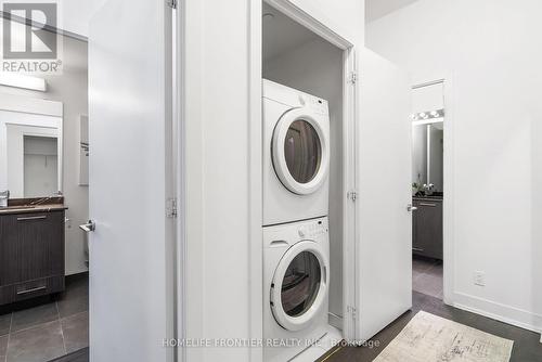 741 - 9471 Yonge Street, Richmond Hill, ON - Indoor Photo Showing Laundry Room