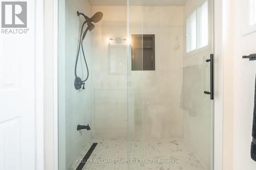 4545 Ivy Gardens Crescent, Lincoln, ON - Indoor Photo Showing Bathroom