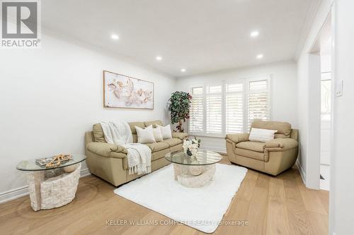 4545 Ivy Gardens Crescent, Lincoln, ON - Indoor Photo Showing Living Room