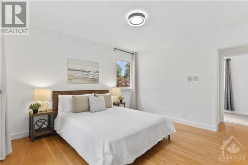 2176 Woodcrest Road, Ottawa, ON - Indoor Photo Showing Bedroom