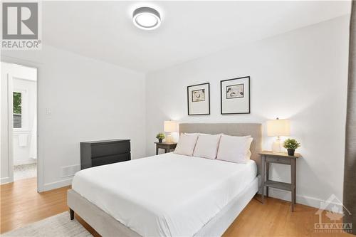 2176 Woodcrest Road, Ottawa, ON - Indoor Photo Showing Bedroom