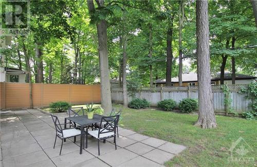 2176 Woodcrest Road, Ottawa, ON - Outdoor