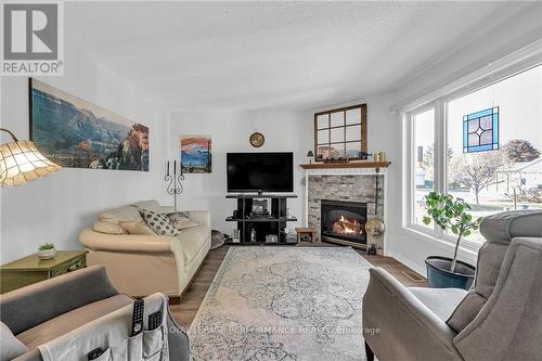 6232 Dalton Court, South Glengarry, ON - Indoor Photo Showing Living Room With Fireplace