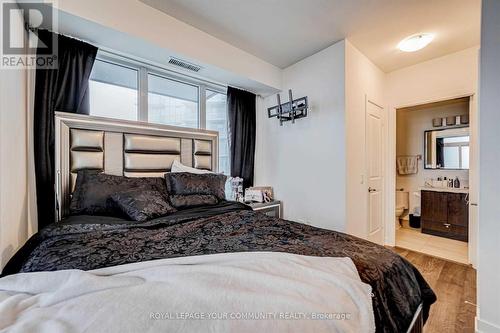 1102 - 4677 Glen Erin Drive, Mississauga, ON - Indoor Photo Showing Bedroom