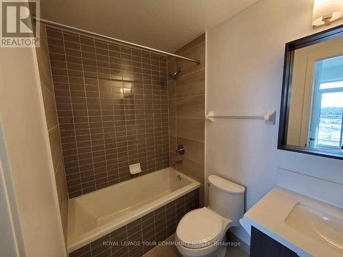 1102 - 4677 Glen Erin Drive, Mississauga, ON - Indoor Photo Showing Bathroom