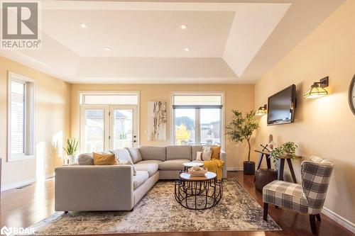 45 Chestnut Drive, Belleville, ON - Indoor Photo Showing Living Room