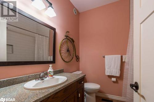 45 Chestnut Drive, Belleville, ON - Indoor Photo Showing Bathroom