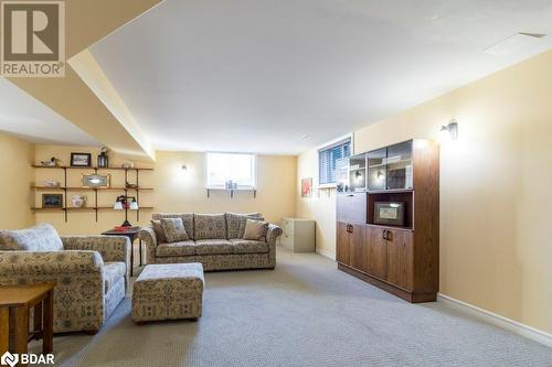 45 Chestnut Drive, Belleville, ON - Indoor Photo Showing Living Room