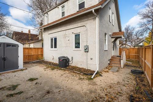 550 Boyd Avenue, Winnipeg, MB - Outdoor With Exterior