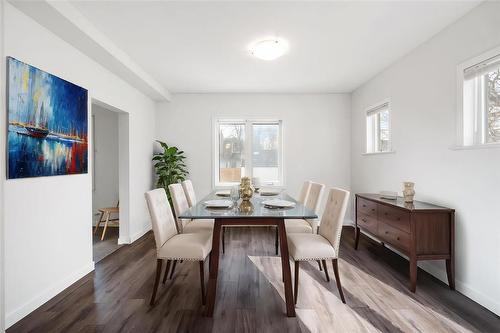 550 Boyd Avenue, Winnipeg, MB - Indoor Photo Showing Dining Room