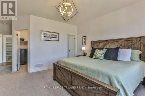 88 Foxborough Place, Thames Centre (Thorndale), ON - Indoor Photo Showing Bedroom