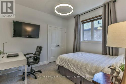 Secondary Bedroom - 88 Foxborough Place, Thames Centre (Thorndale), ON - Indoor Photo Showing Bedroom