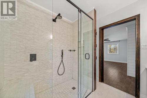 26 Smith Road, Belleville, ON - Indoor Photo Showing Bathroom