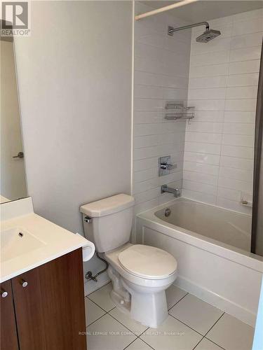 1404 - 5740 Yonge Street, Toronto, ON - Indoor Photo Showing Bathroom