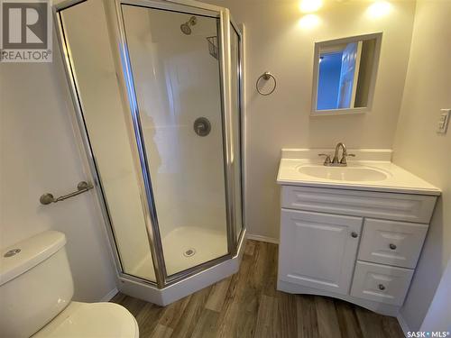 104 Railway Avenue E, Kindersley Rm No. 290, SK - Indoor Photo Showing Bathroom