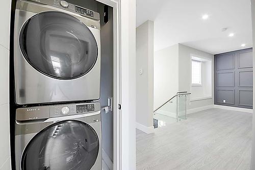 14761 62 Avenue, Surrey, colombie-britannique - Indoor Photo Showing Laundry Room