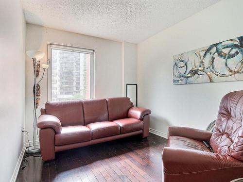 Chambre Ã Â coucher - 307-8145 Boul. St-Laurent, Brossard, QC - Indoor Photo Showing Living Room