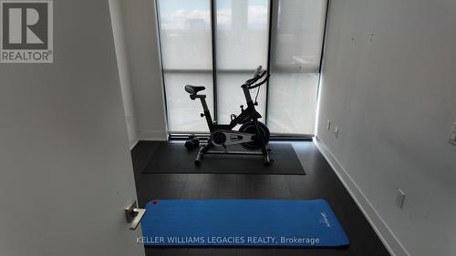 704 - 2916 Highway 7 Road, Vaughan, ON - Indoor Photo Showing Gym Room