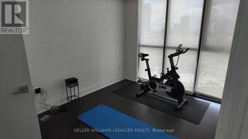 704 - 2916 Highway 7 Road, Vaughan, ON - Indoor Photo Showing Gym Room