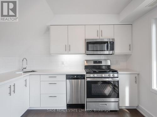 109 - 1183 Dufferin Street, Toronto, ON - Indoor Photo Showing Kitchen With Stainless Steel Kitchen