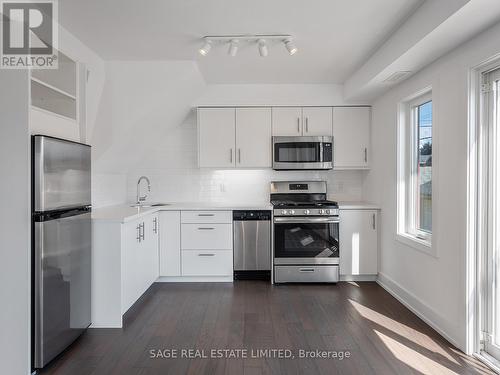 109 - 1183 Dufferin Street, Toronto, ON - Indoor Photo Showing Kitchen