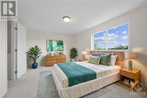 110 Clarkson Crescent, Ottawa, ON - Indoor Photo Showing Bedroom